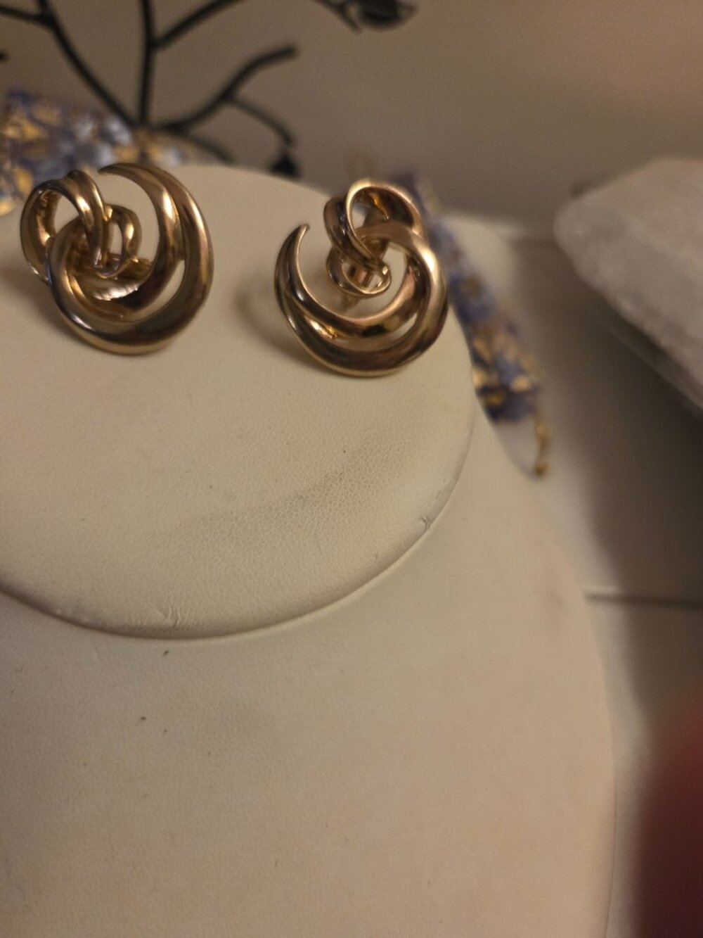 Gold spiral earrings